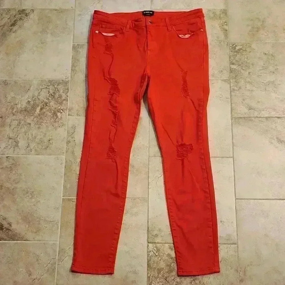 Bebe Distressed Skinny Jeans - Picture 1 of 10